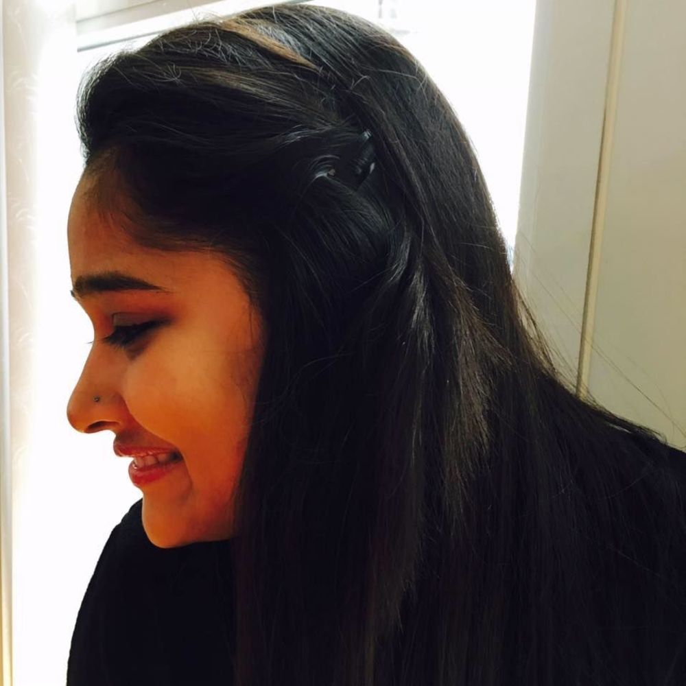 Meet your Posher, Zeel